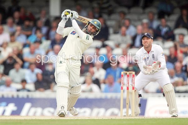 Imran Farhat of Pakistan hits out watched by Matt Prior