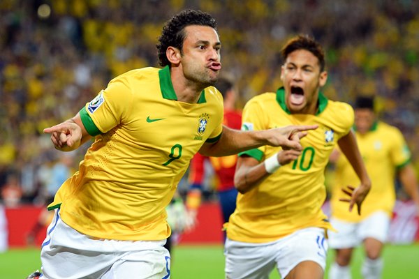 Fred Brazil scores v Spain Confederations Cup Final 2013