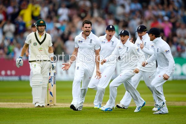 James Anderson bowls Michael Clarke Day 1 Ashes 2013
