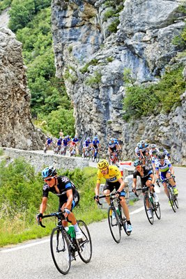 Chris Froome and Team Sky descend Tour de France 2013