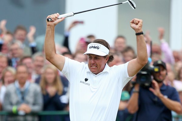 Phil Mickelson birdies the 18th Open Muirfield 2013