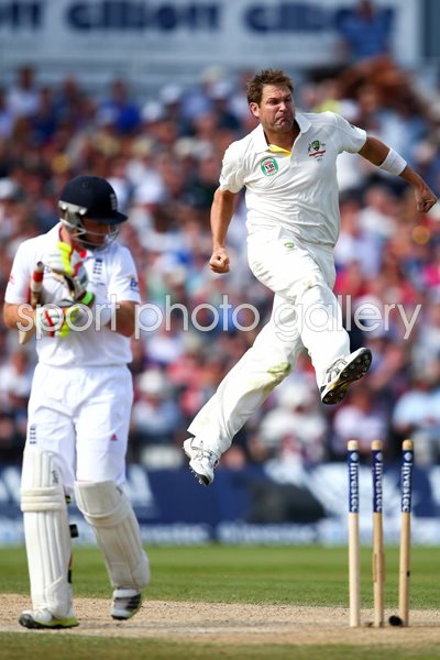 Ryan Harris Australia bowls Ian Bell Old Trafford 2013