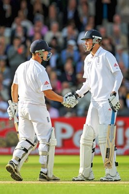 Broad & Trott World Record Partnership