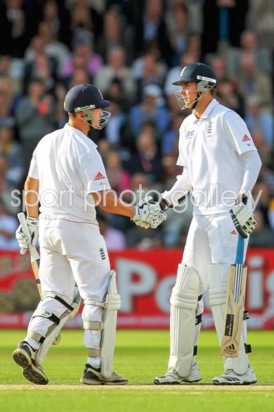 Broad & Trott World Record Partnership
