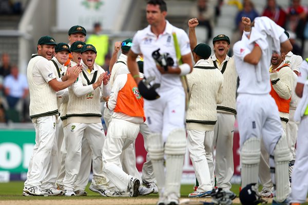 Australia celebrate Pietersen wicket Ashes 2013