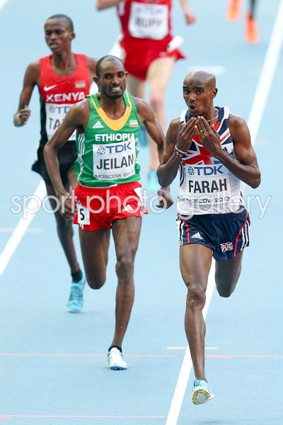 Mo Farah wins Gold 10,000m Gold Worlds Moscow 2013