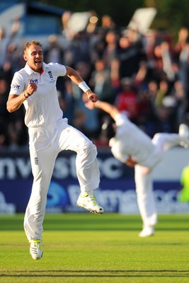 Stuart Broad winning wicket 4th Ashes Test Durham 2013