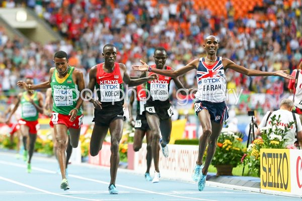 Mo Farah completes 5,000m and 10,000m World Double 2013