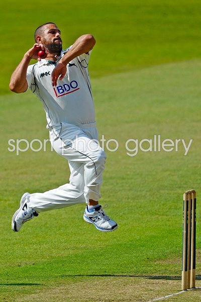Andre Adams Nottinghamshire v Yorkshire - LV County Championship 2013