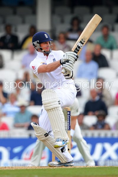 Graeme Swann England bats 5th Ashes Test Oval 2013