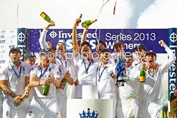 2013 Ashes Winners England 