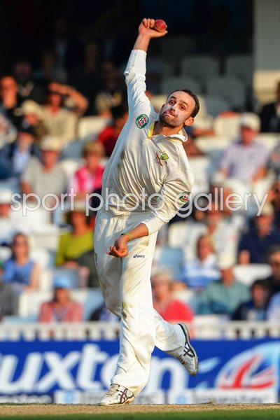 Nathan Lyon Australia bowls Oval Ashes 2013