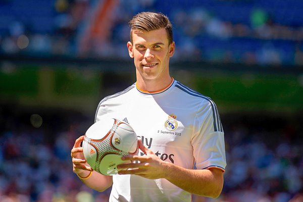 Gareth Bale joins Real Madrid Bernabeu 2013