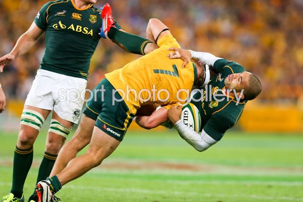 Michael Hooper Australia tackles Bryan Habana 2013