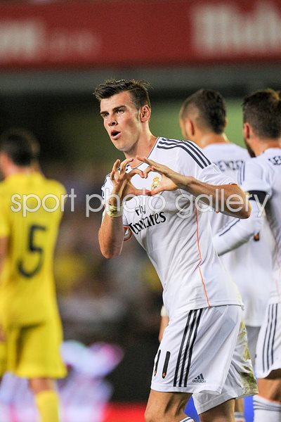 Gareth Bale scores on Real Madrid debut La Liga 2013