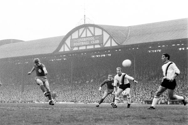 Hunt Scores against Inter Milan