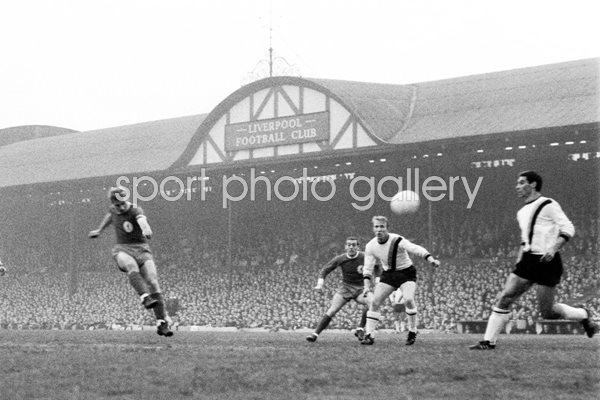 Hunt Scores against Inter Milan