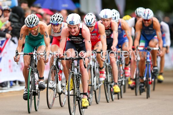 Alistair Brownlee Bike Phase London Triathlon 2013
