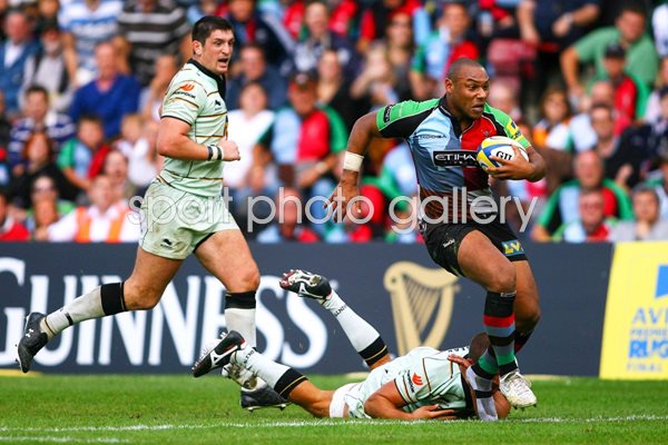 Jordan Turner-Hall of Harlequins in action