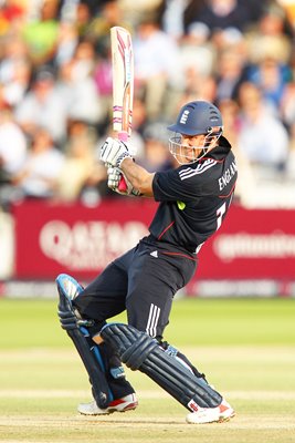 Andrew Strauss Man of the Series v Pakistan 2010