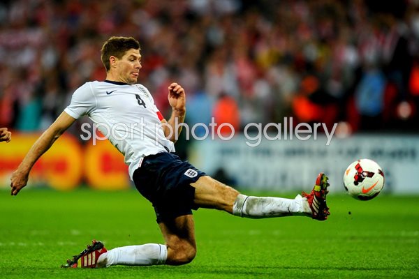 Steven Gerrard scores England v Poland Wembley 2013