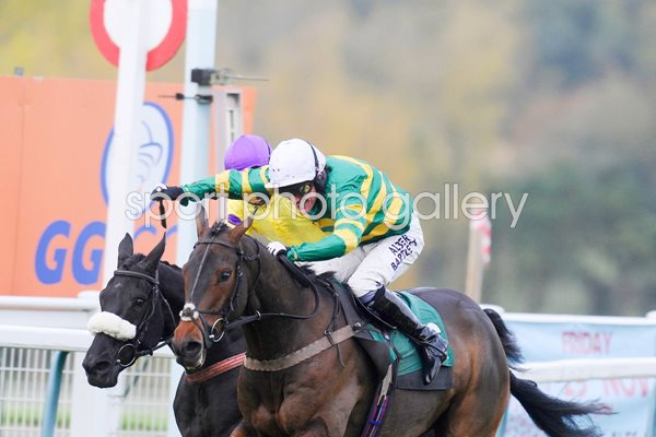 Tony McCoy Mountain Tunes 4000th winner Towcester 2013