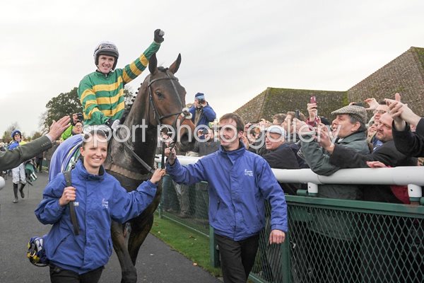 Tony McCoy Mountain Tunes 4000th winner Towcester 2013