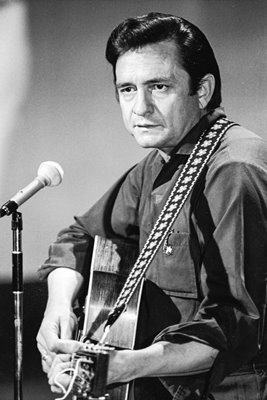 Johnny Cash plays on 'Johnny Cash Show'