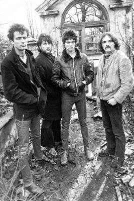 The Stranglers - Hangin' Around 1977