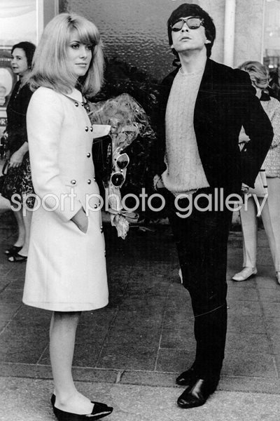 Catherine Deneuve Cannes 1966
