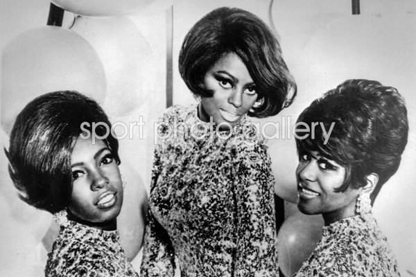 Top Motown soul pop group The Supremes 1968