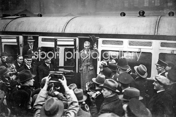 Charlie Chaplin Arriving Home 1931