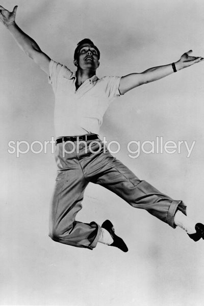 High Jinks - Gene Kelly
