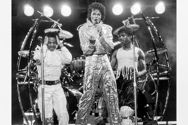 Michael Jackson & Jackson Five 1984