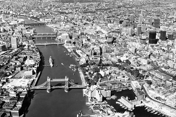 The Thames from the air 1974
