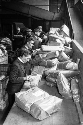 Christmas Post 1930s