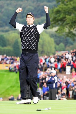 Ross Fisher celebrates Day 3 Fourball win