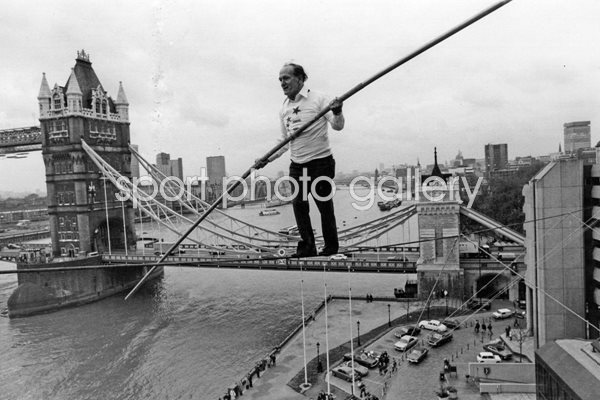 Karl Wallenda walking a tightrope 1976