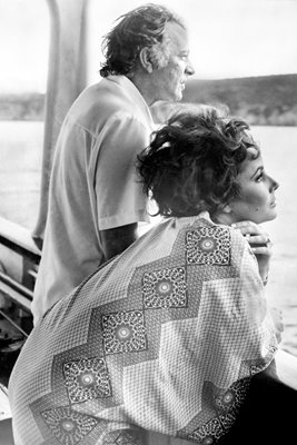 Going Forth - Liz Taylor with Richard Burton 