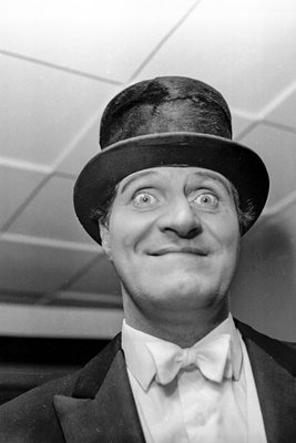 Tommy Cooper Comedy Great 1964