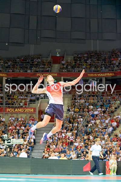 Maxwell Holt USA serves v France