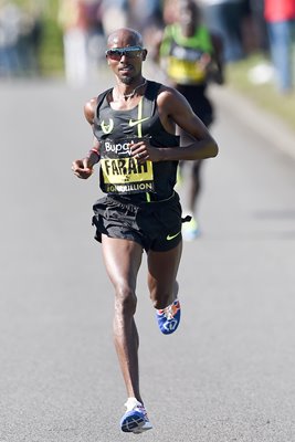 Mo Farah wins Great North Run 2014