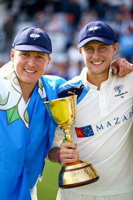  Gary Ballance & Joe Root with Trophy