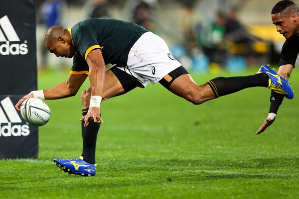 Cornal Hendricks scores South Africa v All Blacks Rugby Championship 2014