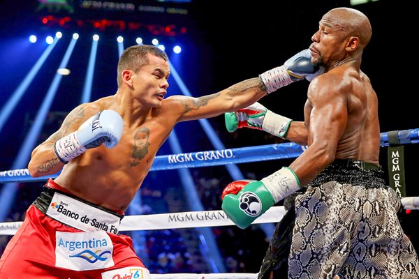 Marcos Maidana jab v Floyd Mayweather Jr. Las Vegas 2014