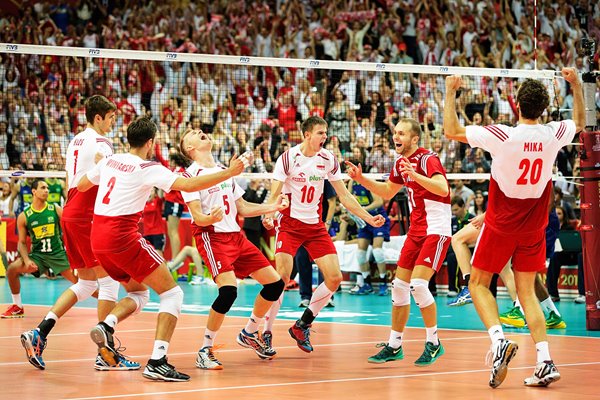 Poland celebrate victory over Brazil 