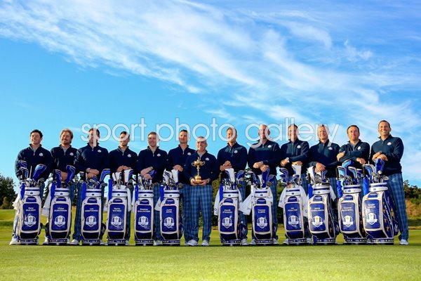 European Team Photo with Bags 2014 Ryder Cup
