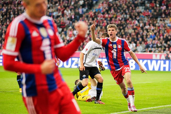 Thomas Mueller Bayern Muenchen celebrates