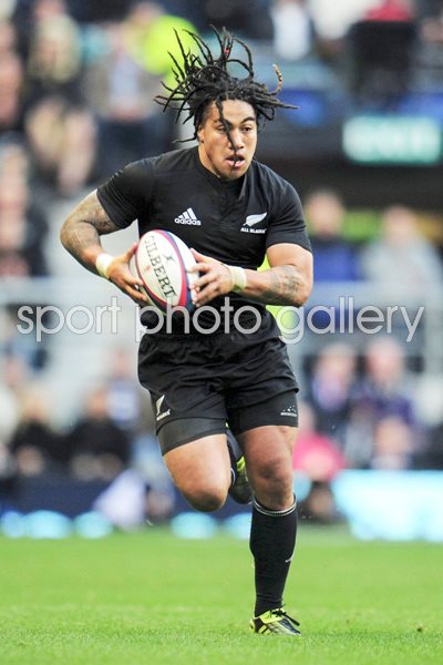 Ma'a Nonu of New Zealand runs with the ball