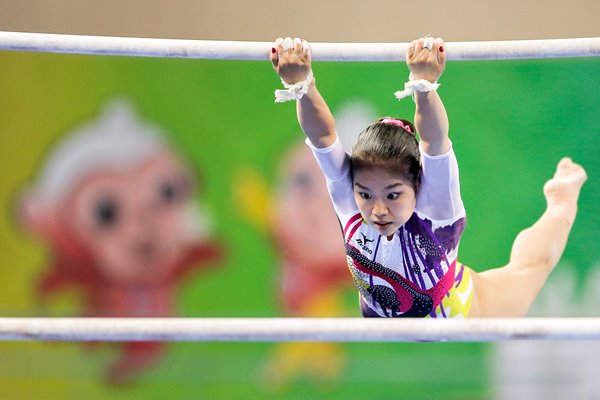 Yu Minobe Japan Uneven Bars Final China 2014